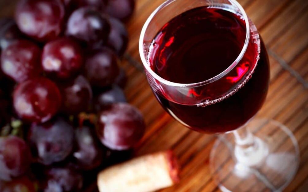 ar galima raudonojo vyno su psoriaze